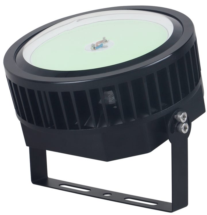 Round COB lamp front and finned housing with a yoke bracket