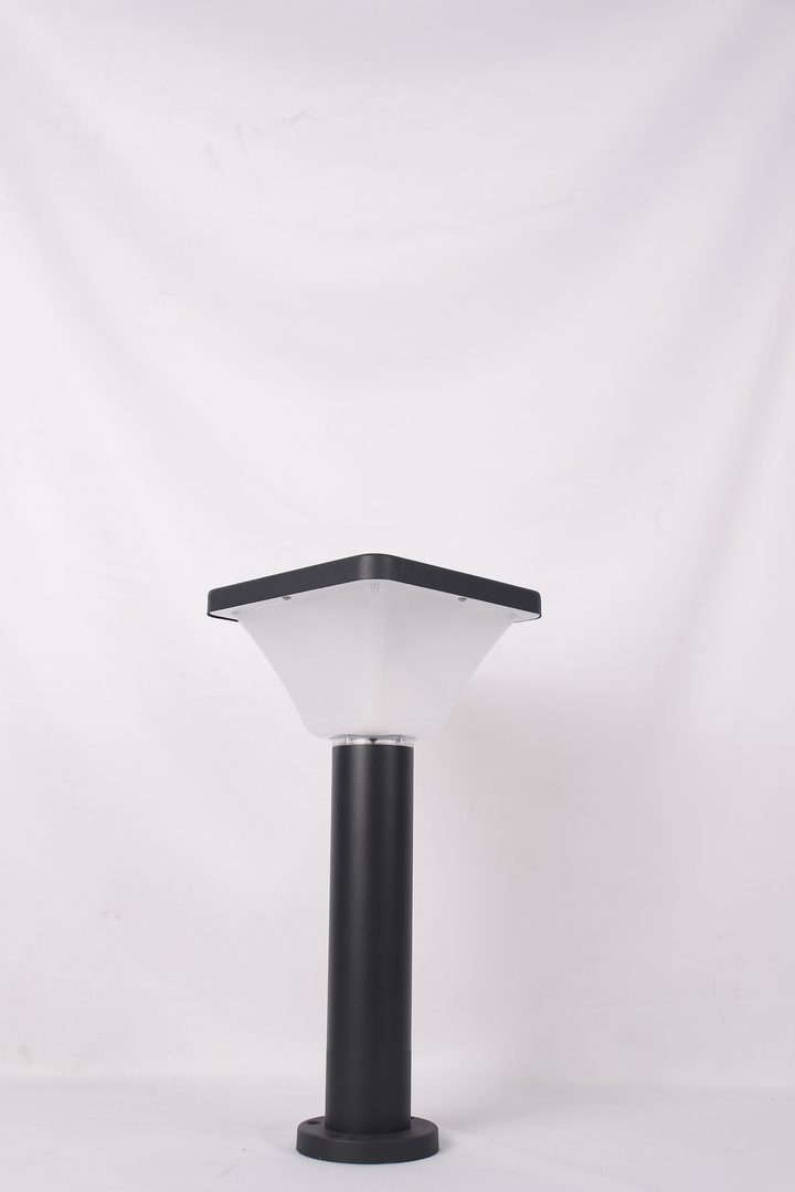 Square-top lamp seen from below, showing the underside rim and fasteners.