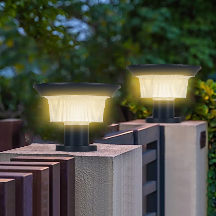 Illustration of two lamps on fence pillars among foliage