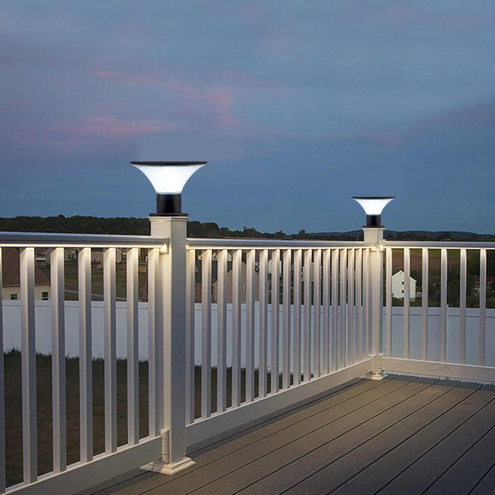 Round lamp forms on deck posts in a placement illustration.