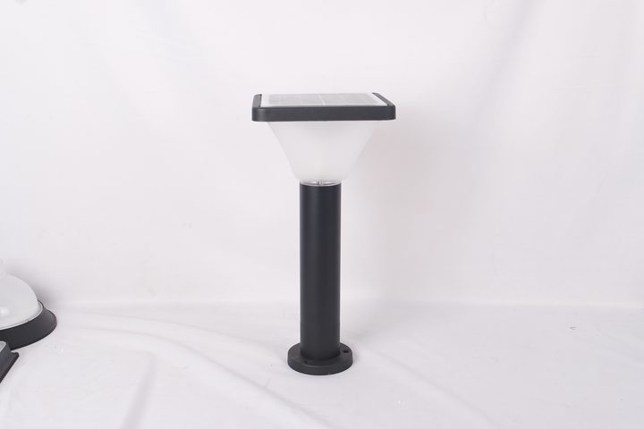 SG-7 solar garden light in a studio product view