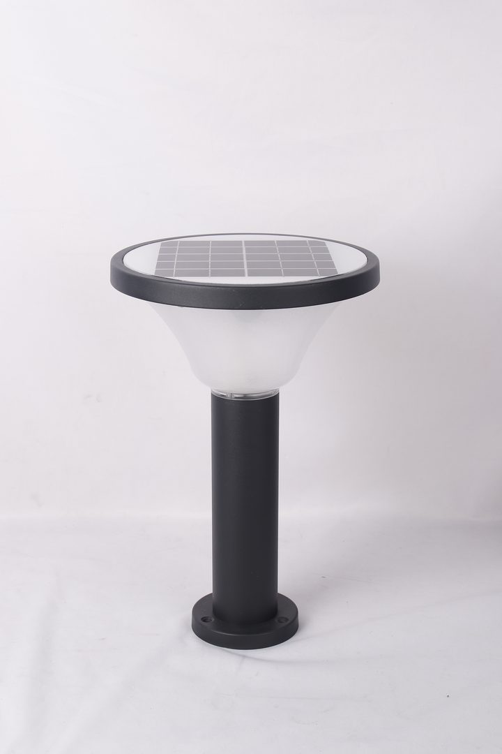 SG-8 solar garden light in a studio product view