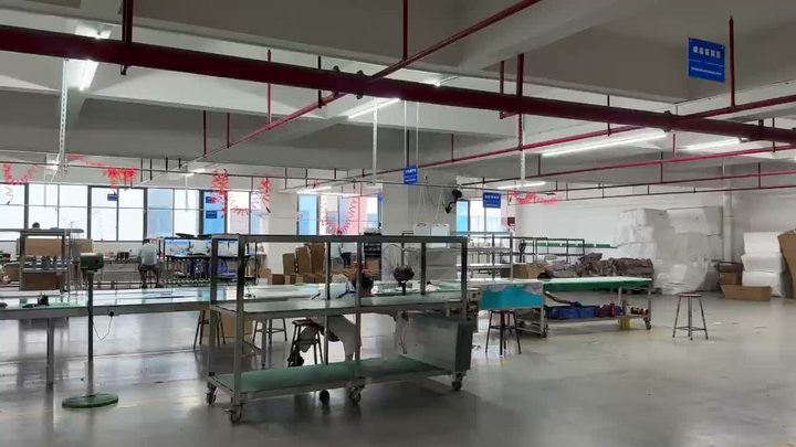 Open assembly floor inside the Xiuben Lighting factory